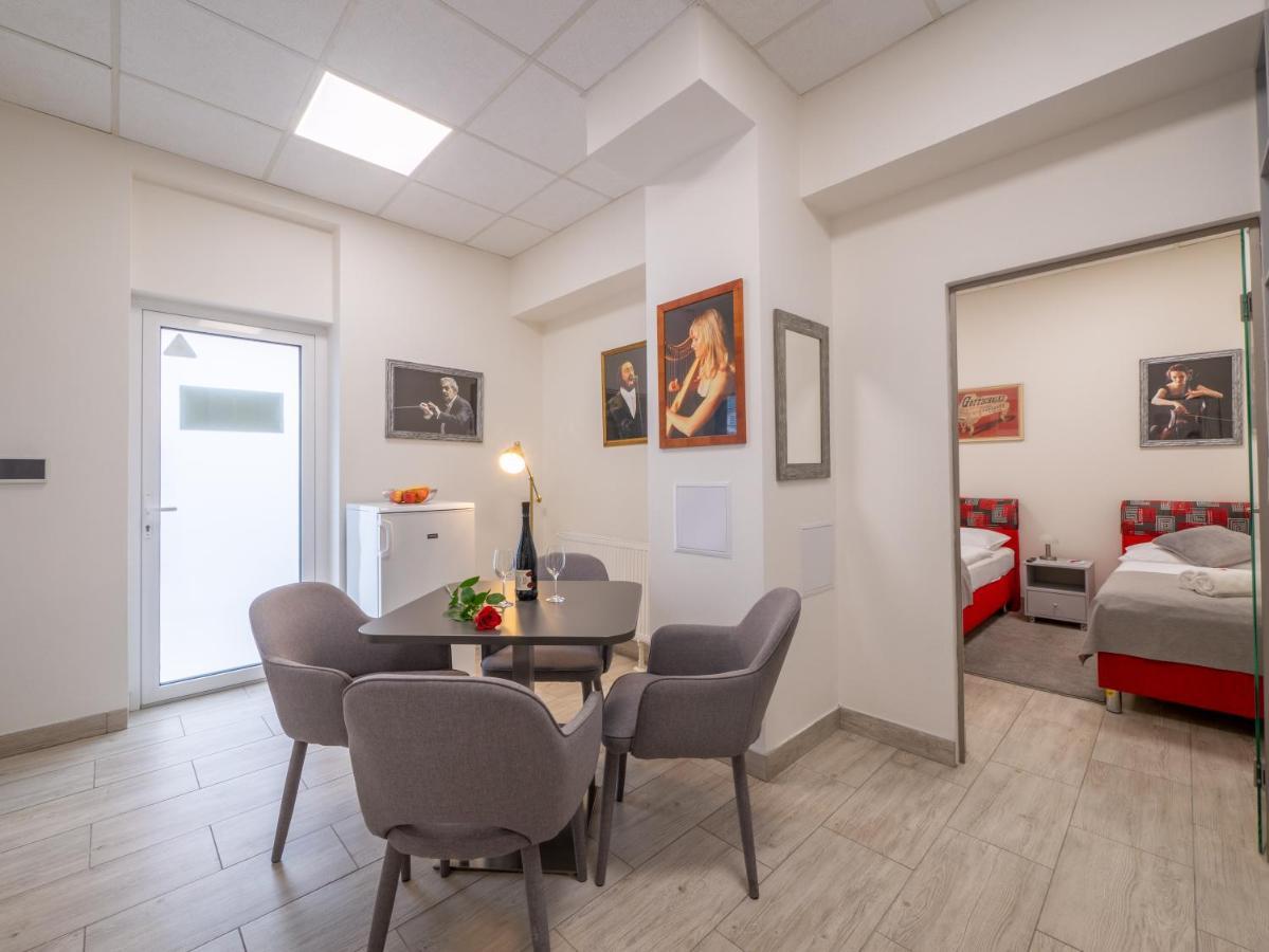 Apartmany Style プレショフ エクステリア 写真